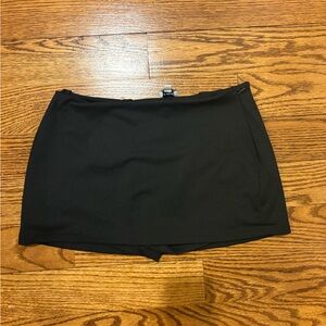 La Hearts Black Mini Skirt